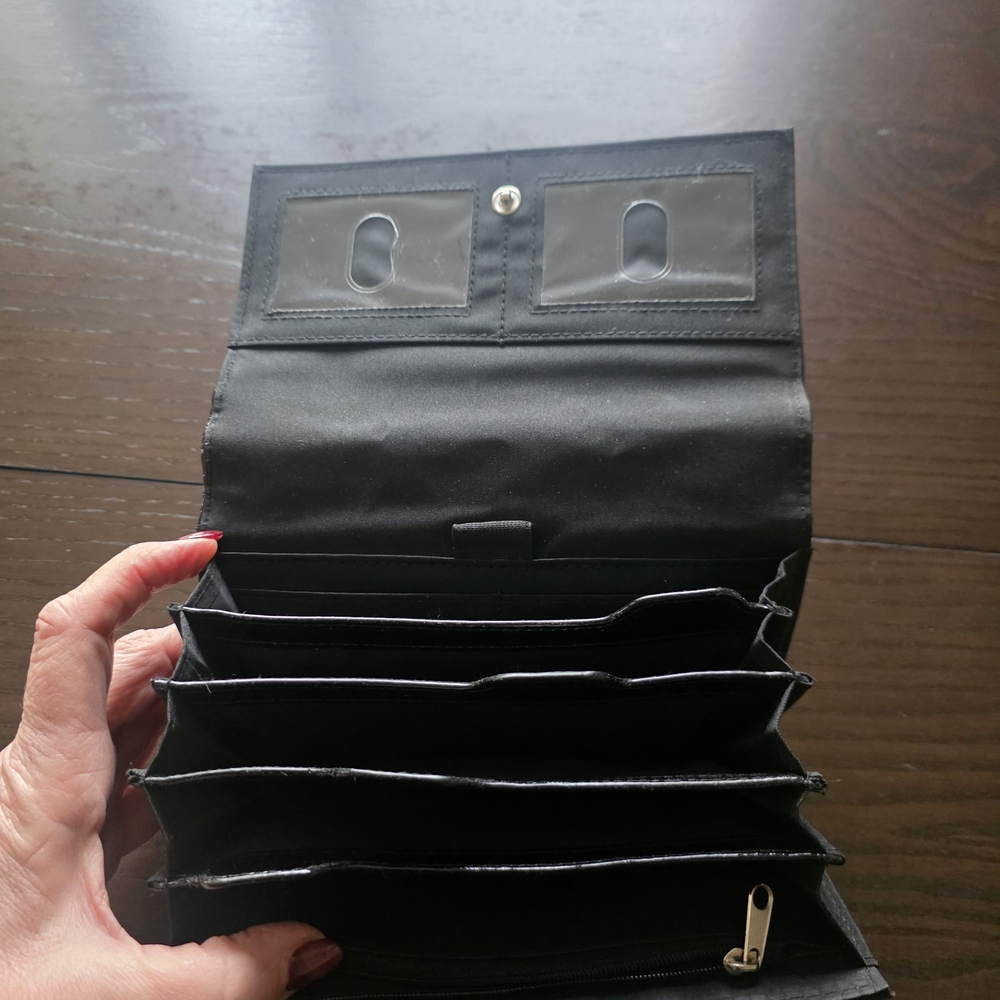 Arcadia Shiny Black Tote with Wallet - Picture 16 of 16